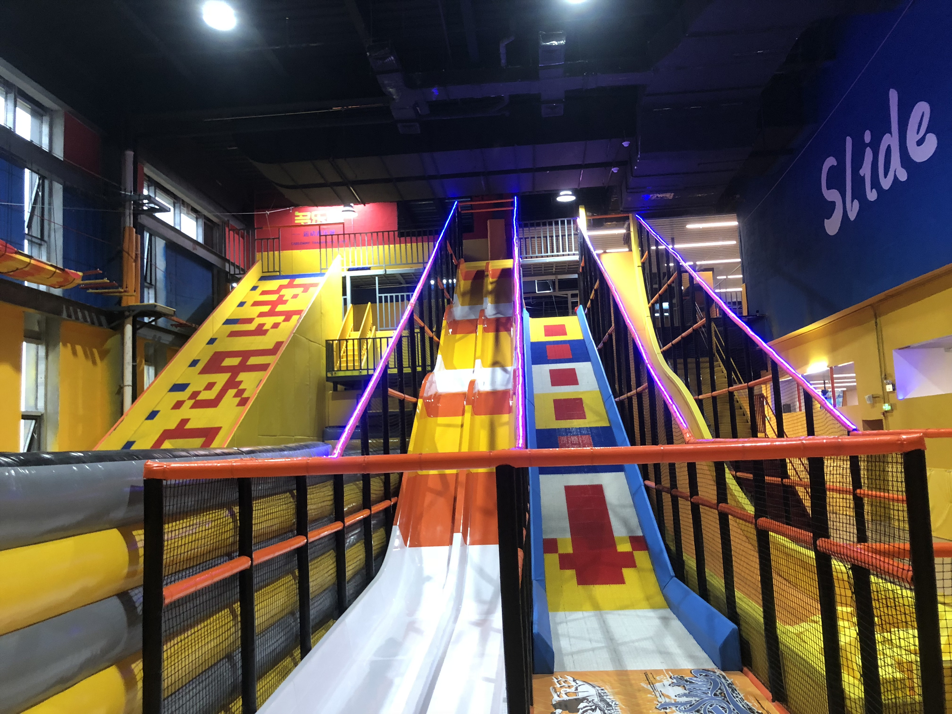 Custom Commercial Large Indoor Slides Park - Buy indoor slides for